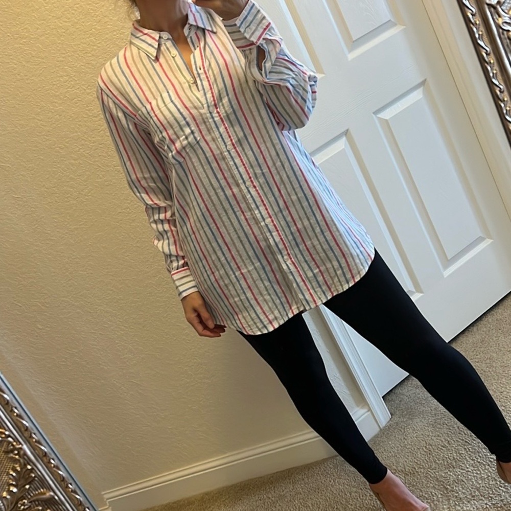 💝GAP💝 The perfect shirt Multi color stripe size XS